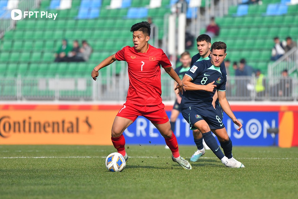 U20 Việt Nam thi đấu ấn tượng trước U20 Australia. Ảnh: FPT