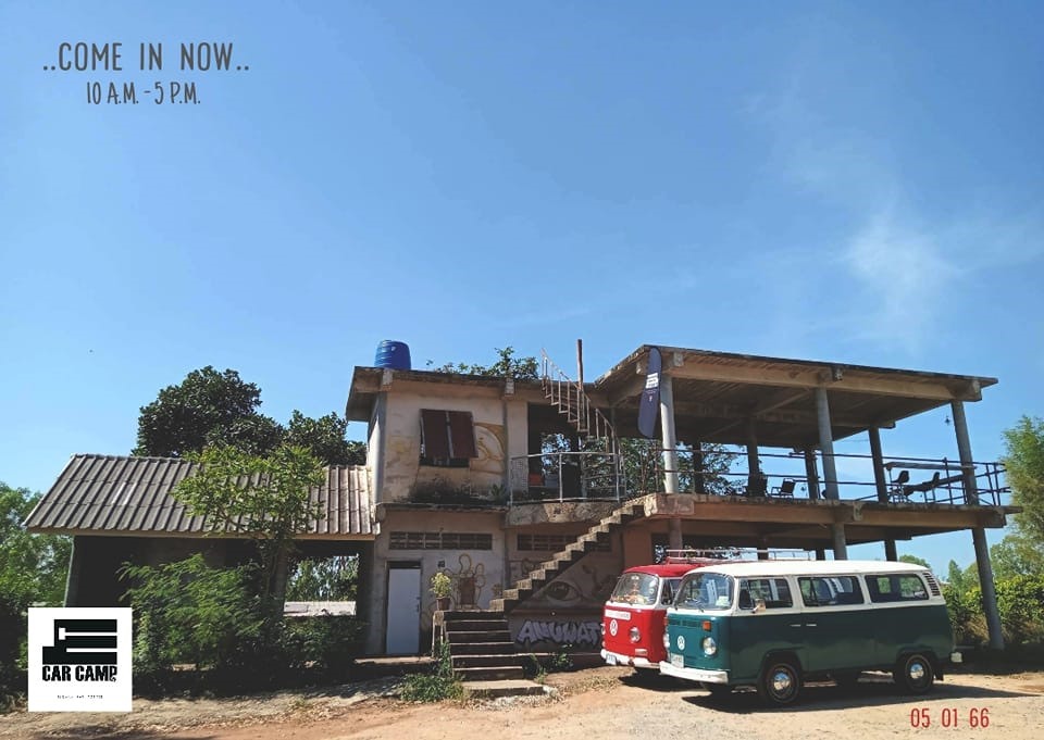 Toàn cảnh không quán quán cafe. Ảnh: Car Camp Cafe