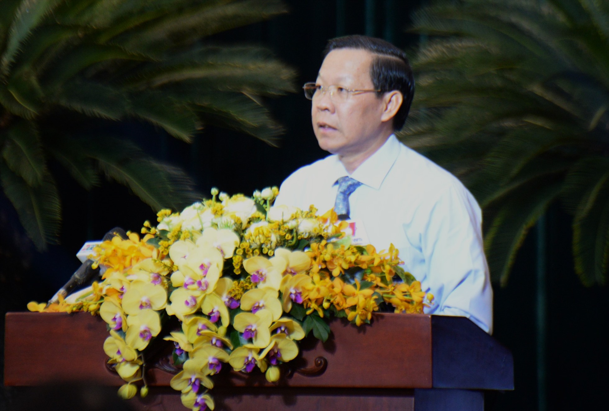 Chủ tịch UBND TP Hồ Chí Minh phát biểu tại hội nghị. Ảnh: Minh Quân