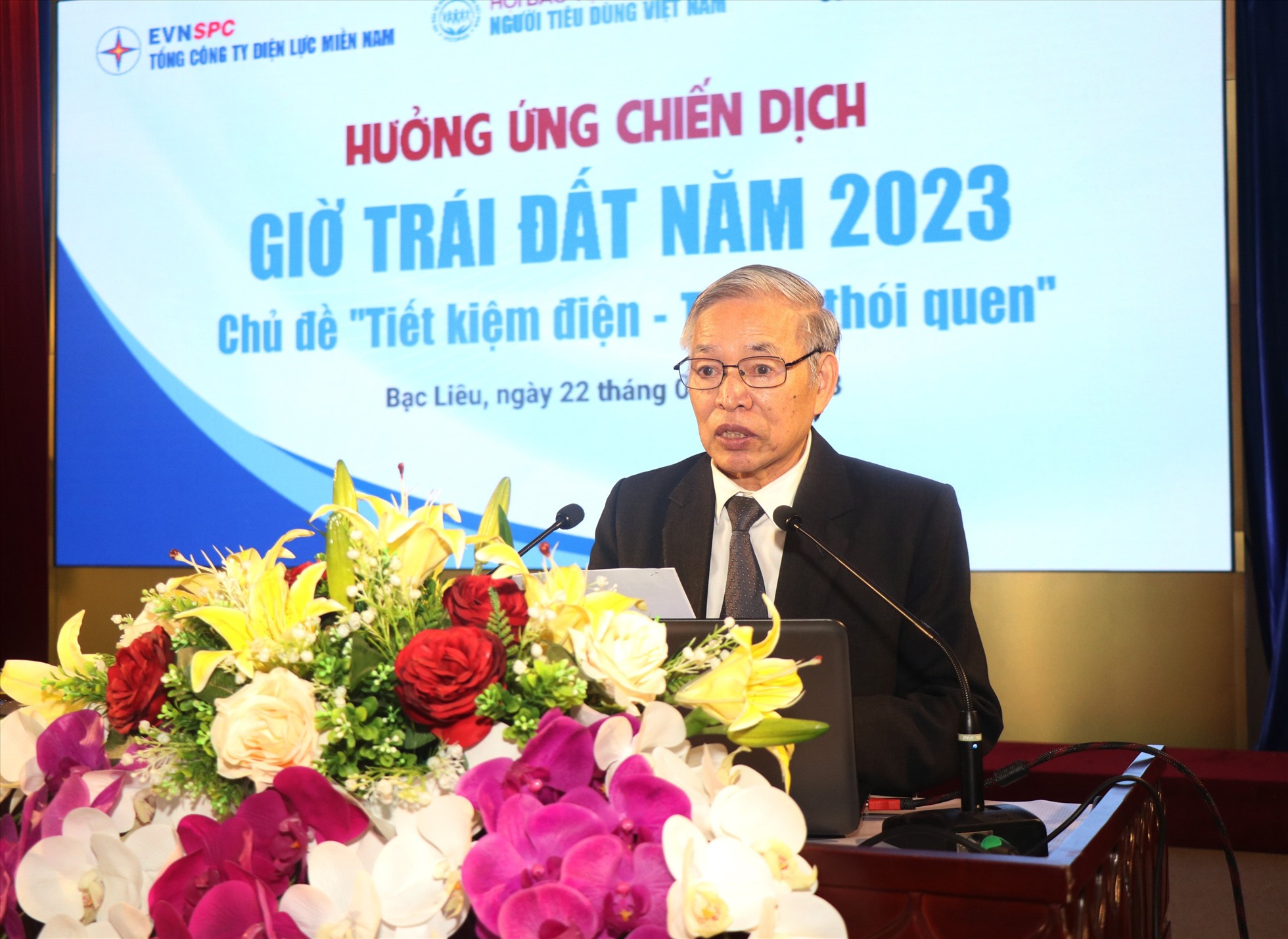 Ông Nguyễn Mạnh Hùng, Chủ tịch Hội Bảo vệ người tiêu dùng Việt Nam phát biểu tại lễ phát động. Ảnh: Nhật Hồ