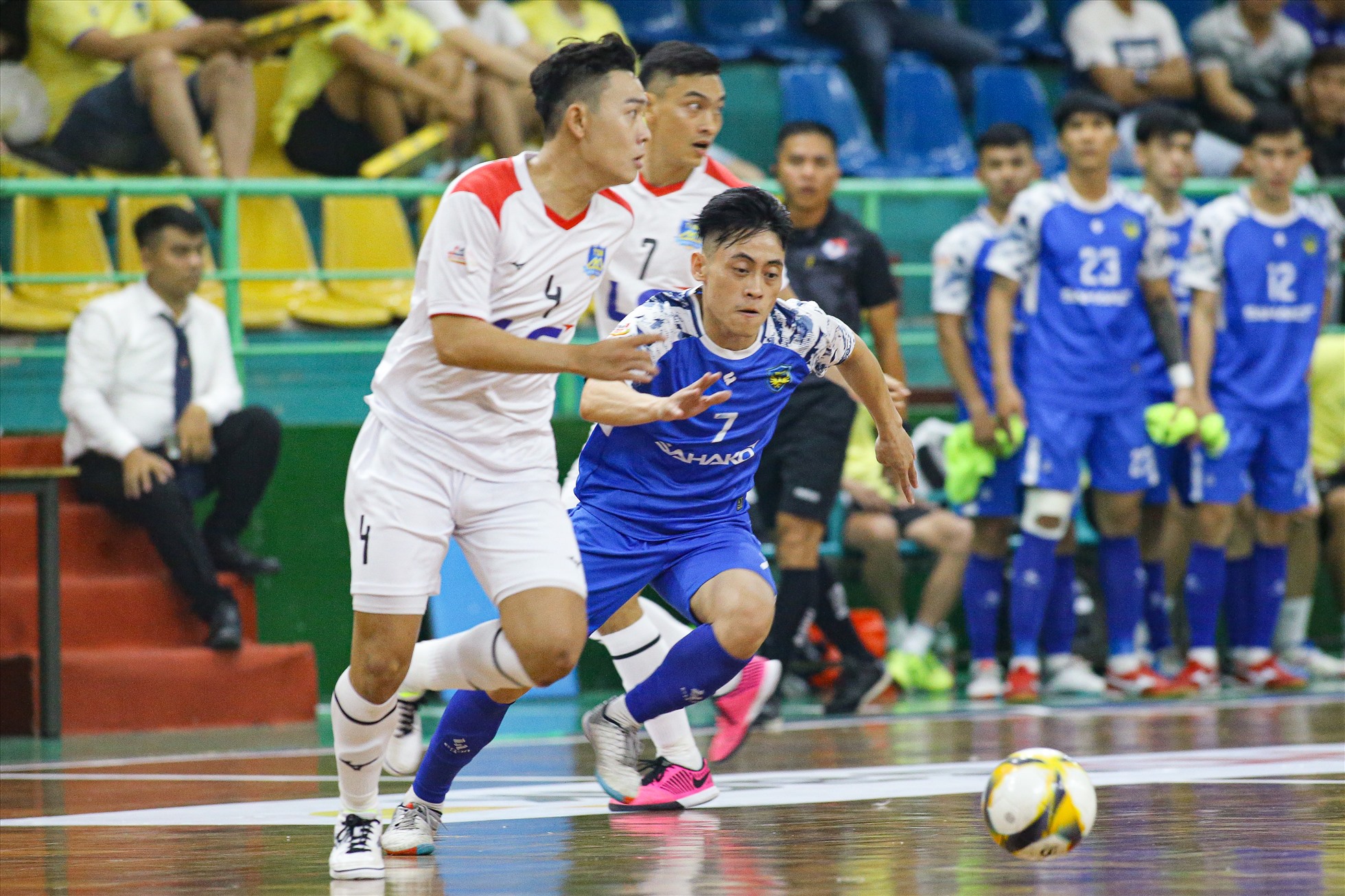 Thái Sơn Nam có trận thứ 2 liên tiếp không thể giành chiến thắng ở giải futsal vô địch quốc gia 2023. Trong khi đó, Sahako tạm vươn lên dẫn đầu bảng xếp hạng với 4 điểm sau 2 trận đã đấu.