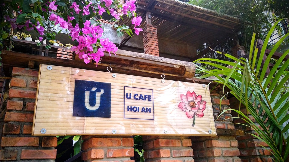 U Cafe được xem là điểm dừng chân yên tĩnh ngày gần phố cổ Hội An nhộn nhịp.