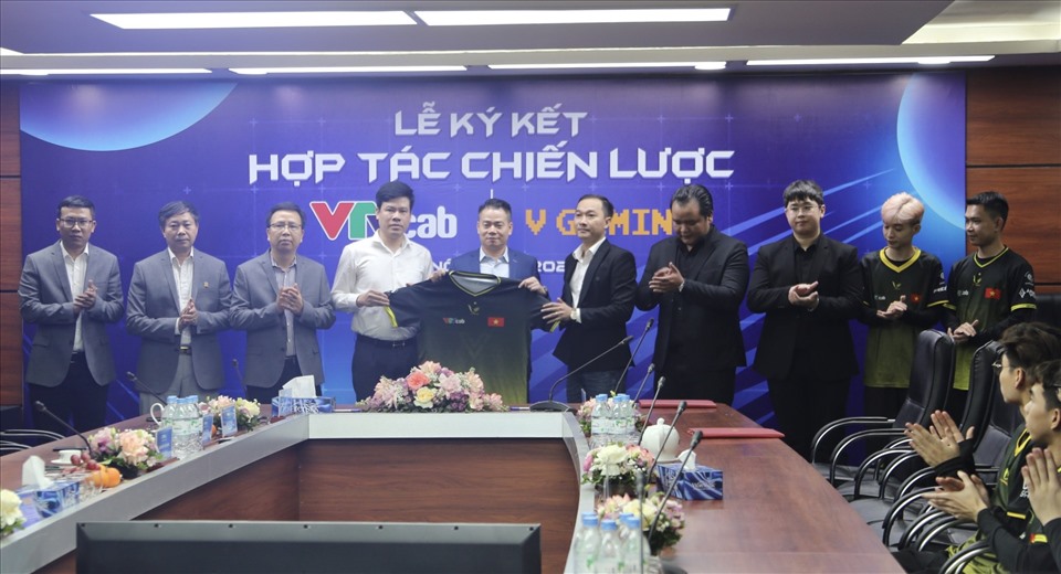 VTVcab và V Gaming ký kết hợp tác chiến lược. Ảnh: Chi Trần