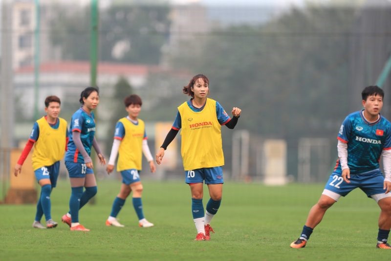 Đội tuyển nữ Việt Nam tiếp tục tập luyện chuyên sâu, chuẩn bị cho 3 trận đấu giao hữu trước khi lên đường sang Nepal. Ảnh: VFF