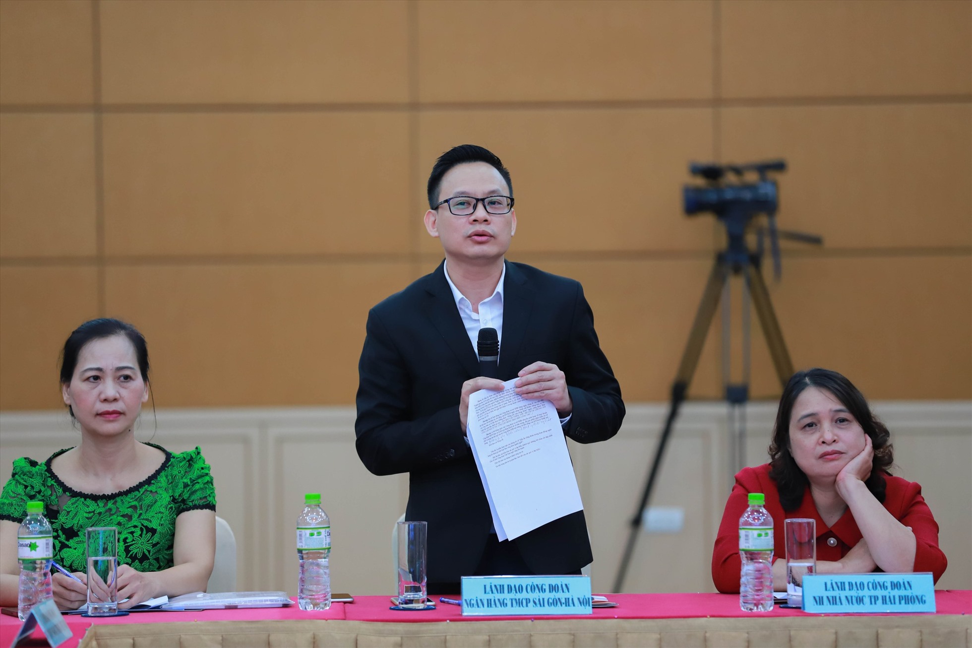 Ông Hà Văn Nam - Ủy viên Ban chấp hành Công đoàn cơ sở Ngân hàng SHB