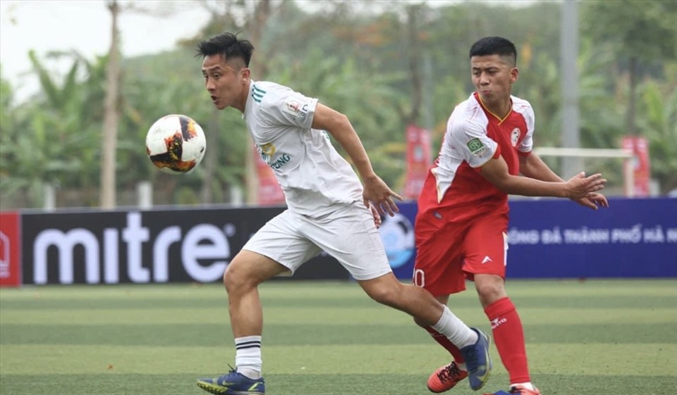 Nguyễn Trãi FC (đỏ) giành chiến thắng 3-0 trước BIDV Quang Trung. Ảnh: Vietsports