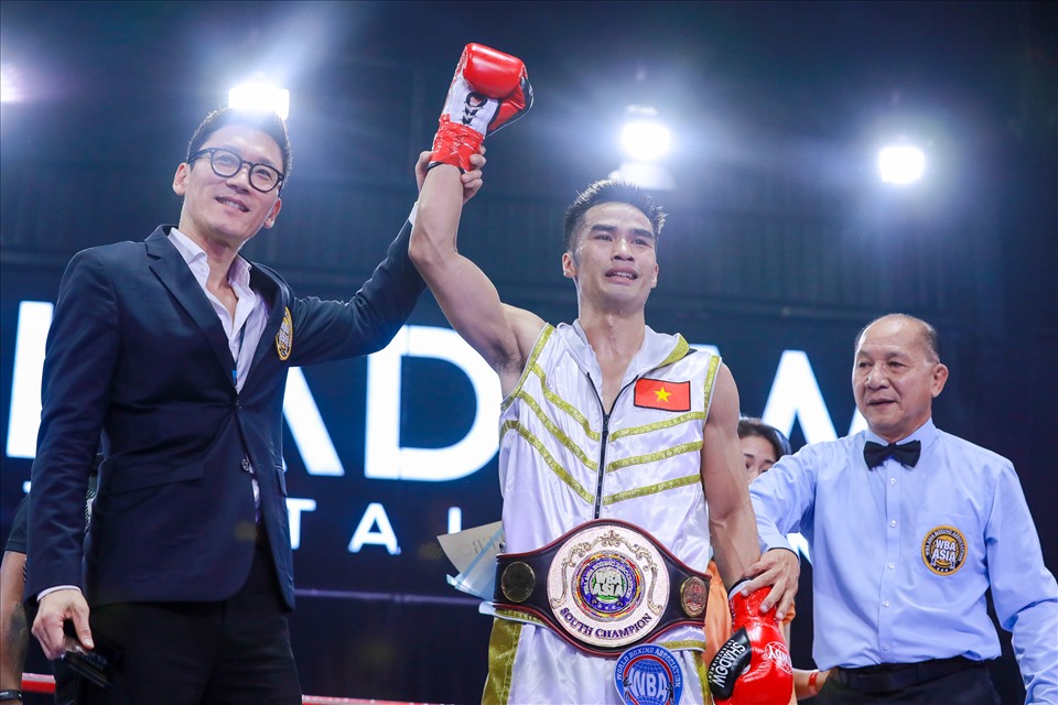 Võ sĩ Nguyễn Ngọc Hải có sở hữu đai vô địch WBA Nam Á sau chiến thắng thuyết phục. Ảnh: Liêm Quang