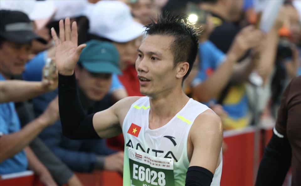 Thành tích tại giải vô địch quốc gia Marathon là bước đệm để Quốc Luật chuẩn bị cho SEA Games 32. Ảnh: Ban tổ chức