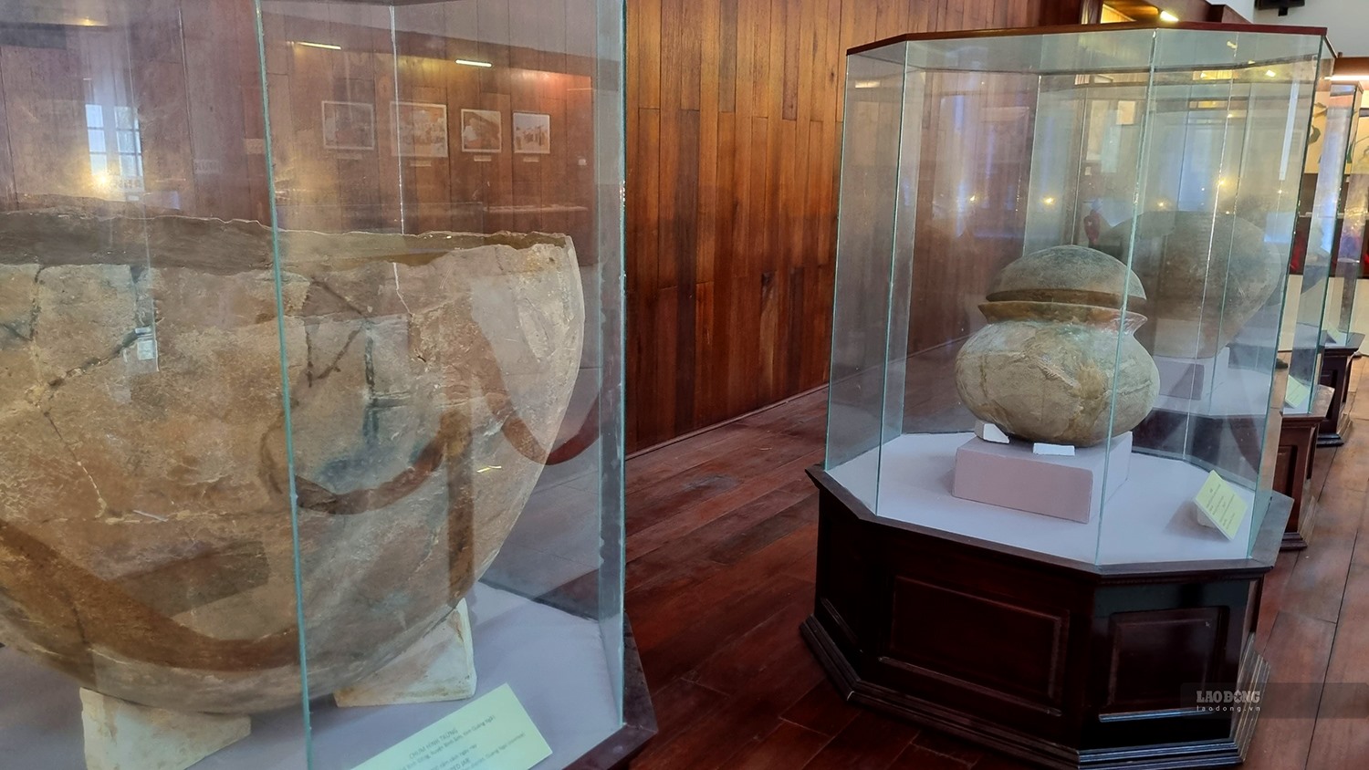Những chiếc mộ chum, mộ nồi được khai quật, phát hiện ở Quảng Ngãi, là đặc trưng của Văn hóa Sa Huỳnh. Ảnh: Ngọc Viên