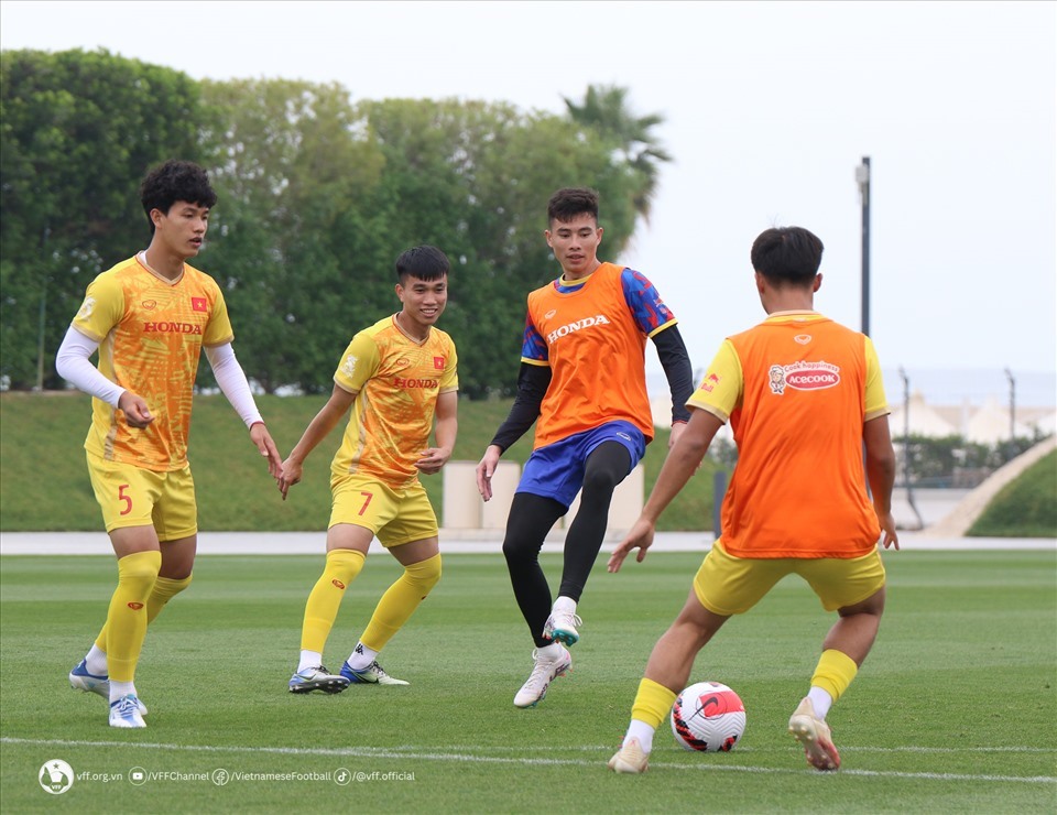 U23 Việt Nam cần cải thiện thể lực và trạng thái thi đấu tốt nhất trước khi SEA Games 32 bắt đầu. Ảnh: VFF