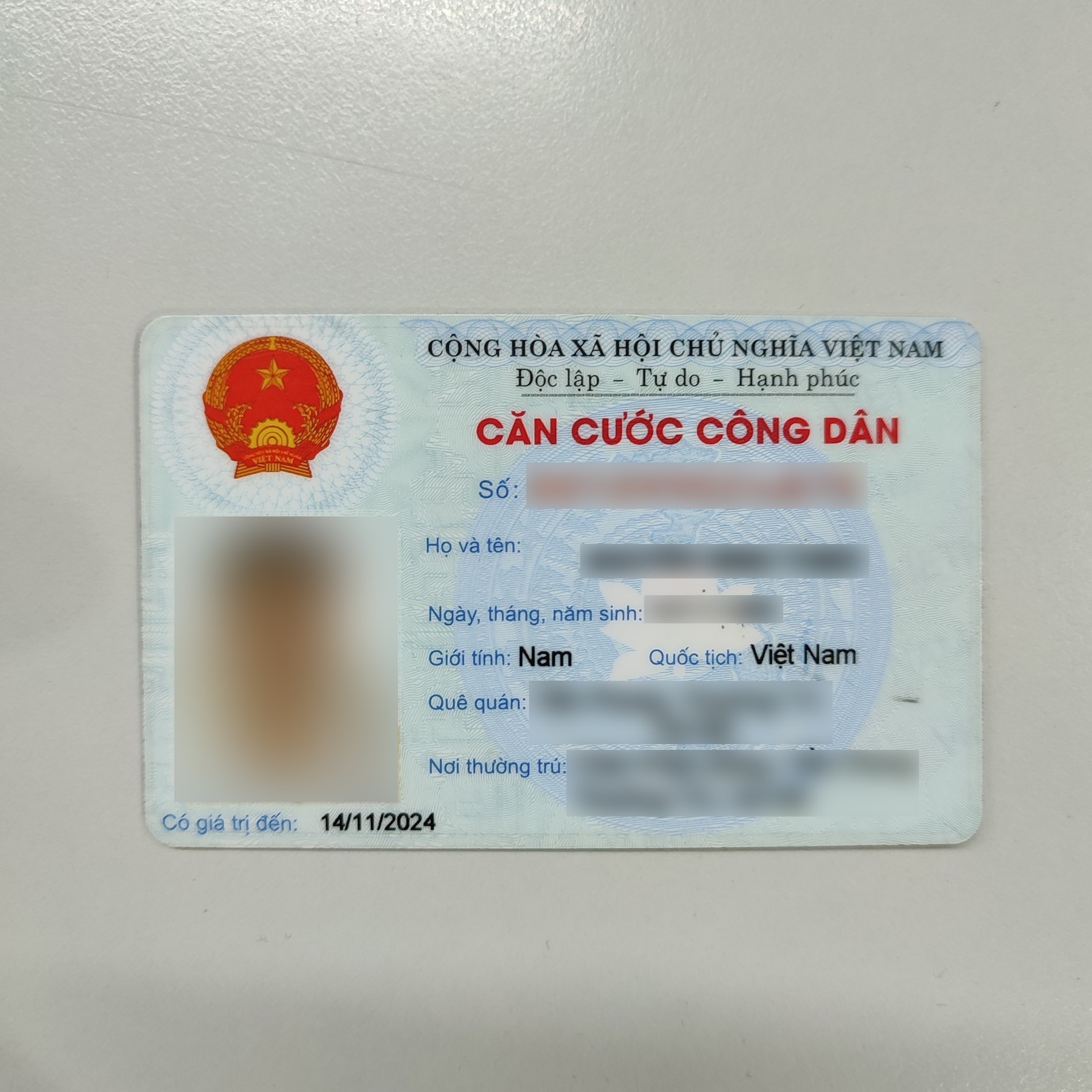 Mặt trước CCCD mã vạch. Ảnh: Hữu Chánh