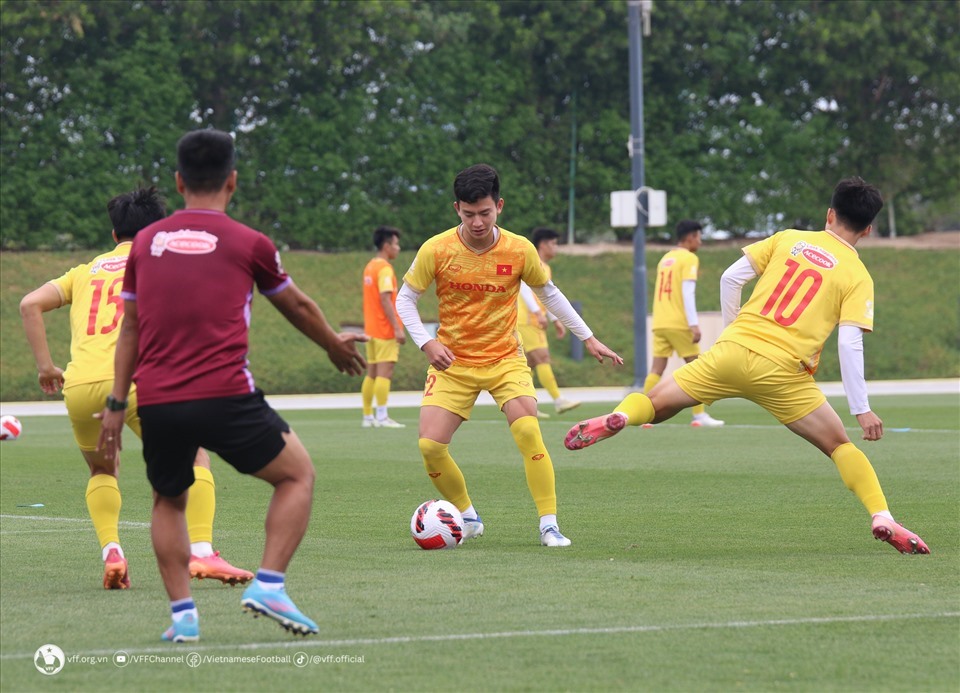 U23 Việt Nam rút ra nhiều bài học kinh nghiệm sau 2 trận thua tại Doha Cup 2023. Ảnh: VFF