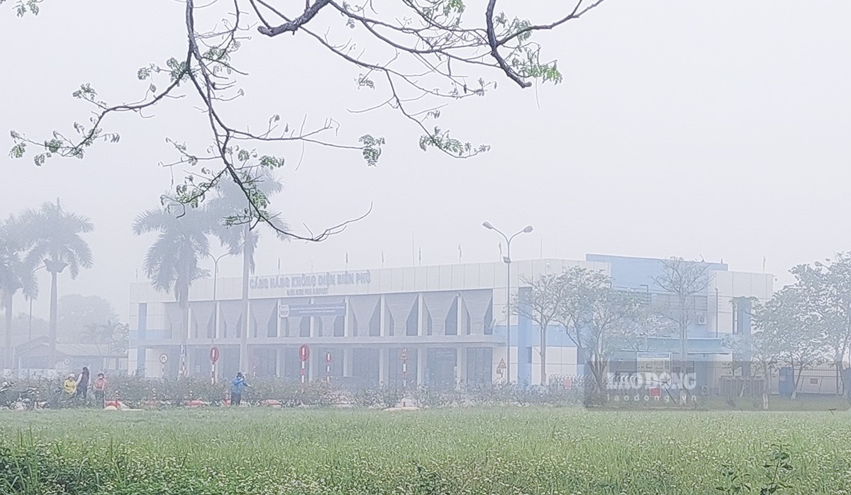 Đã có khoảng 30 chuyến bay đi/đến Sân bay Điện Biên bị hủy từ ngày 24-28.3 do hạn chế tầm nhìn. Ảnh: Văn Thành Chương