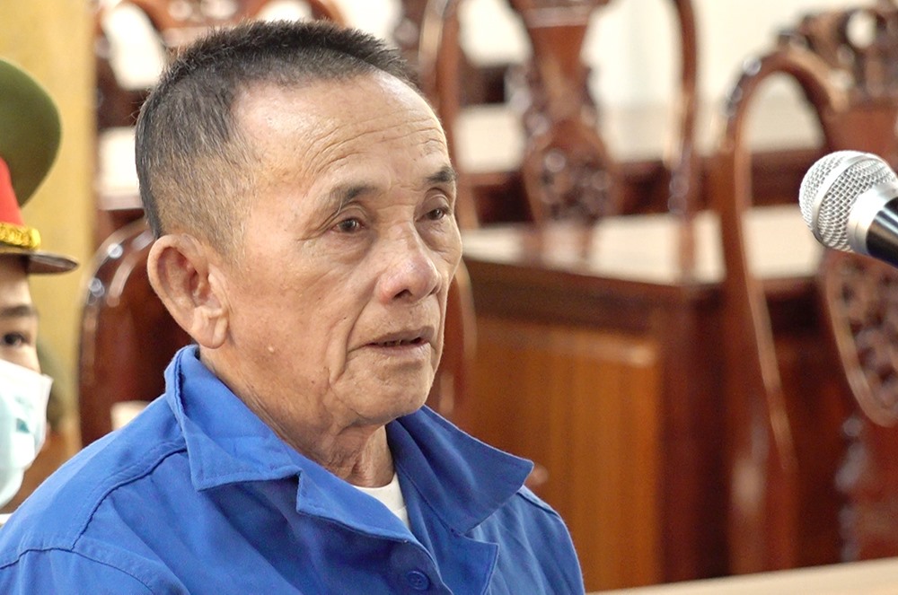 Nguyễn Văn Thuân bị tuyên phạt 13 năm tù về tội hiếp dâm người dưới 13 tuổi. Ảnh: Vũ Tiến.