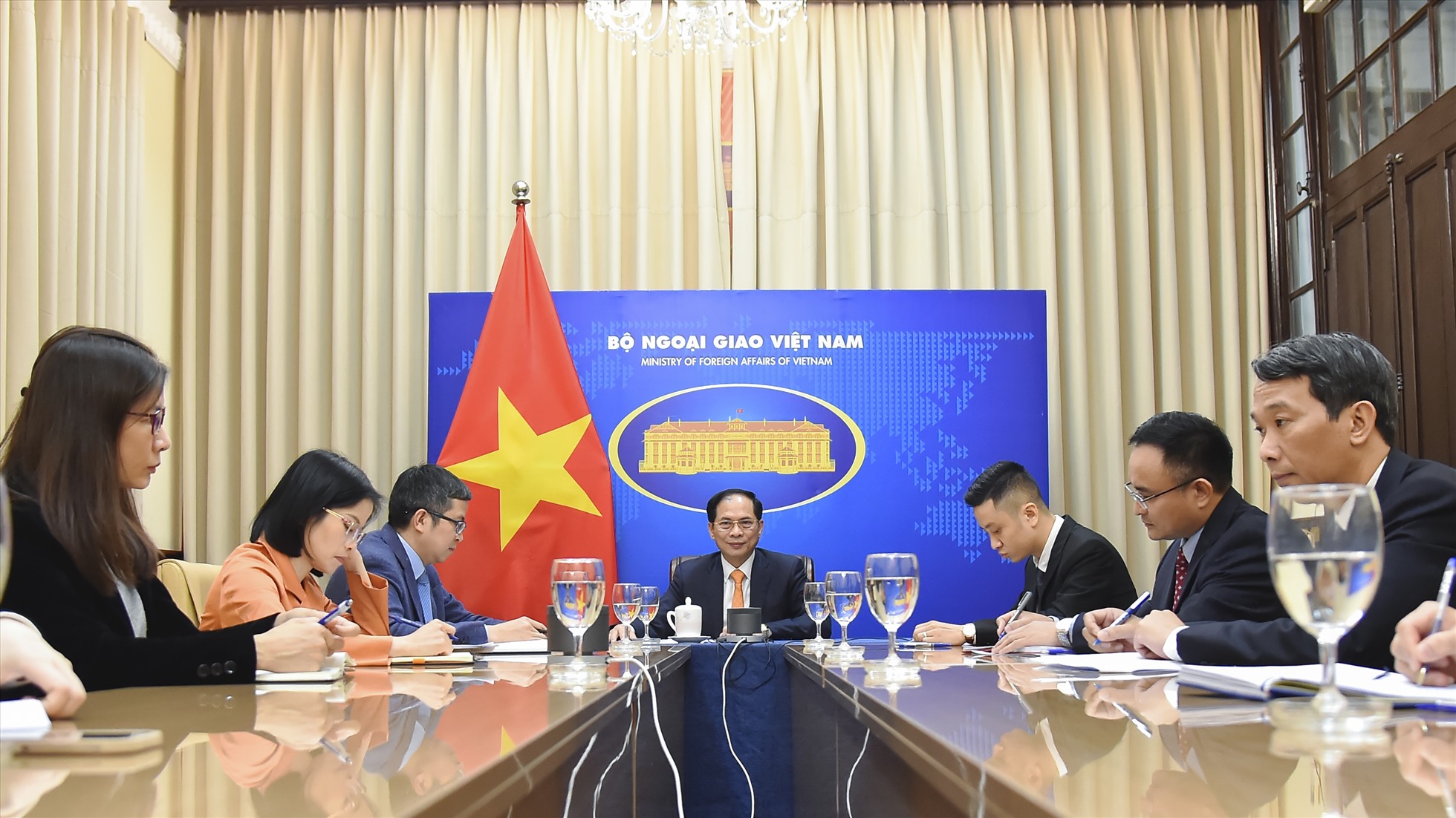 Bộ trưởng Ngoại giao Việt Nam và Trung Quốc điện đàm ngày 28.3. Ảnh: Bộ Ngoại giao