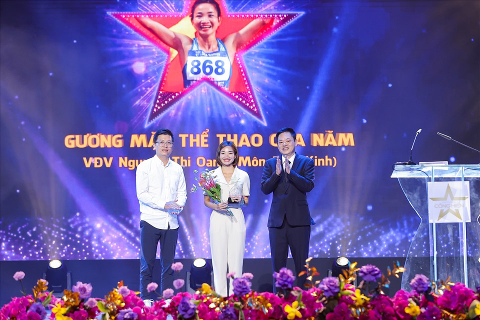 “Nữ hoàng điền kinh” Nguyễn Thị Oanh là Gương mặt thể thao của năm. Ảnh: Hải Trần