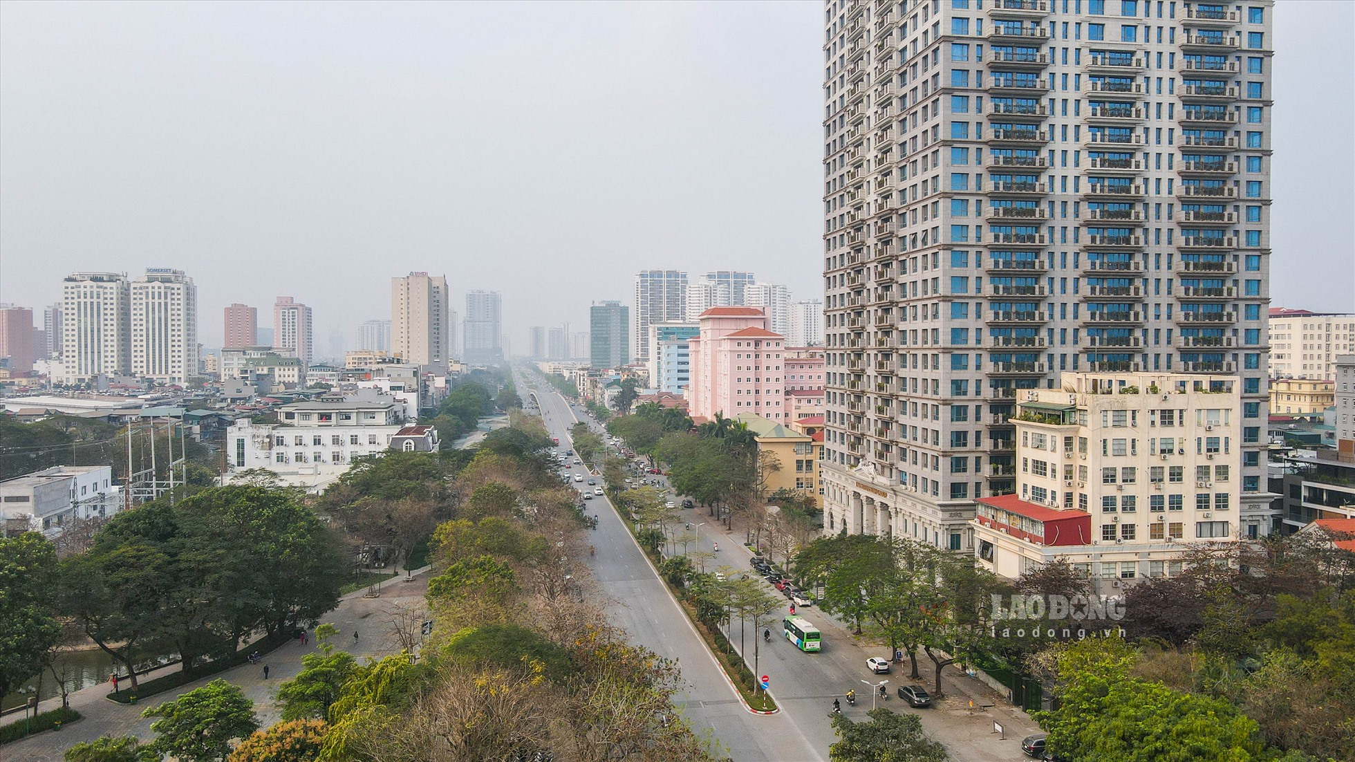 Dù lãi suất cho vay bất động sản đã hạ nhiệt, nhưng theo các chuyên gia, mức giảm này vẫn “chưa đáng kể“. Ảnh minh họa: Phan Anh