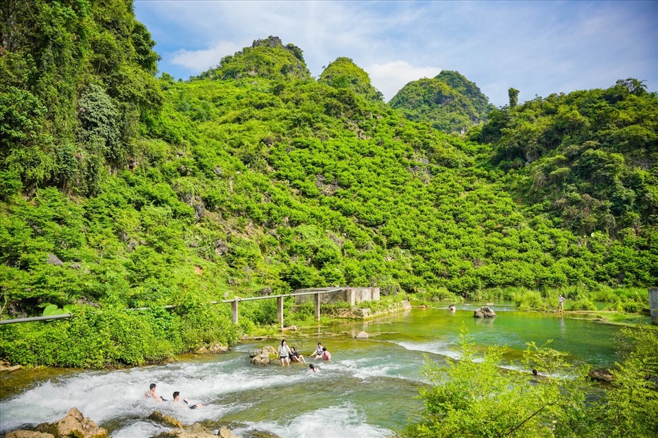 Xã Yên Thịnh, Hữu Lũng là một trong những điểm đến mới nổi của du lịch Lạng Sơn. Ảnh: Hùng Vĩ