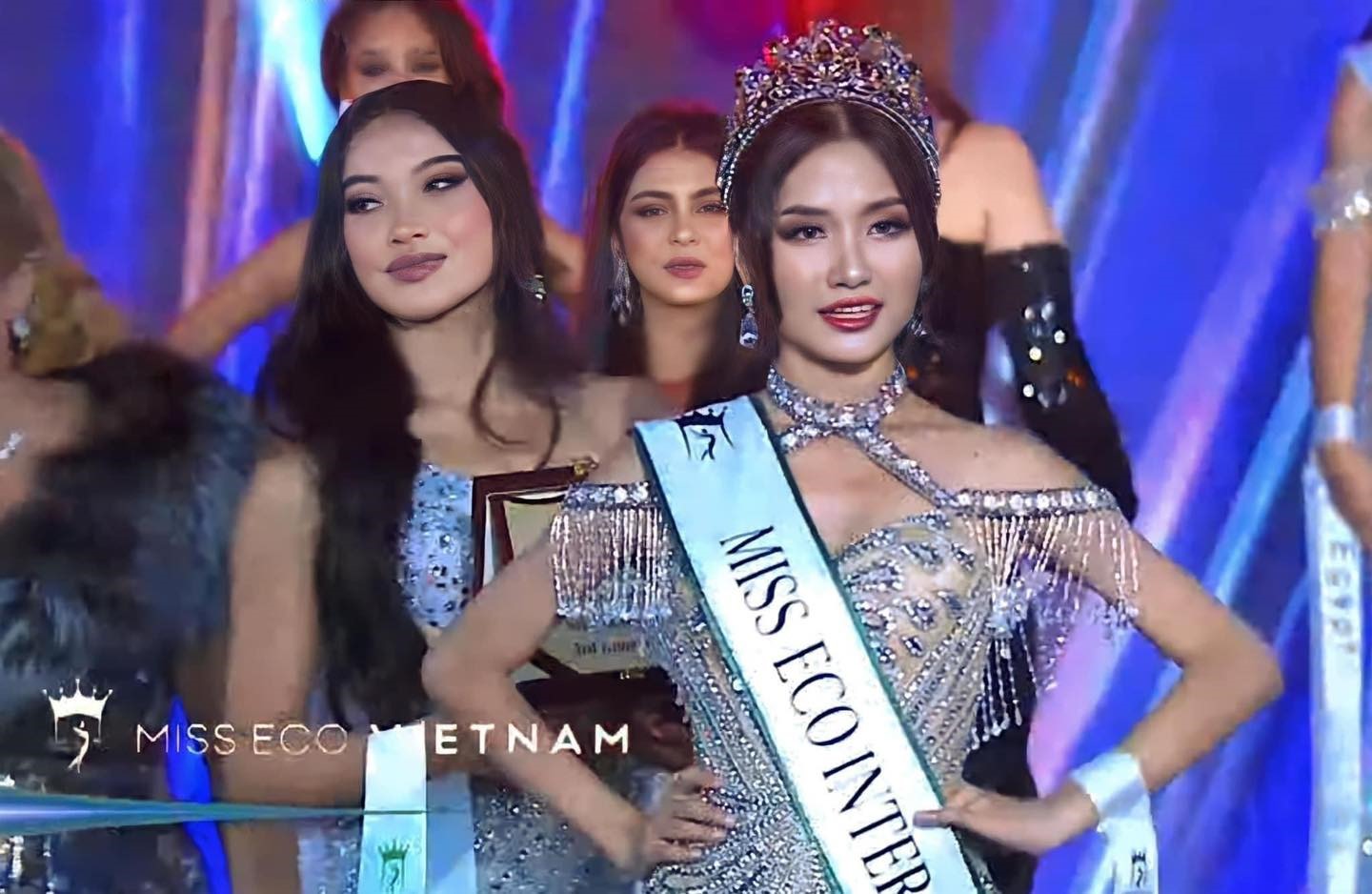 Chung kết Miss Eco International 2023 đã chính thức khép lại với ngôi vị cao nhất thuộc về Hoa hậu Nguyễn Thanh Hà. Cô trải qua qua các trình diễn Trang phục Dân tộc, Trang phục Dạ hội, Trang phục môi trường.