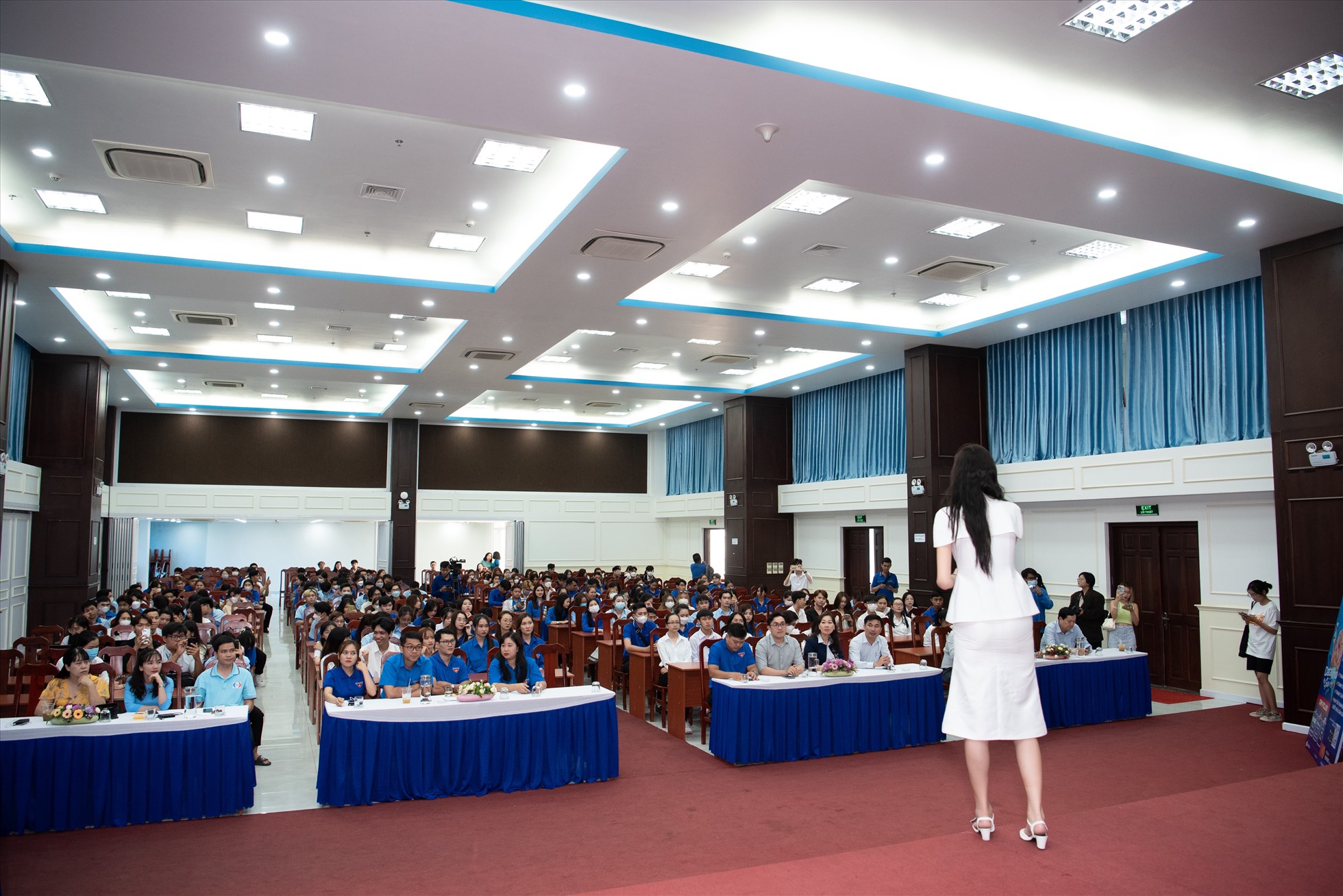 Sự góp mặt của Hoa hậu Bảo Ngọc với vai trò là Đại sứ của tổ chức Hoa hậu Quốc gia Việt Nam đã nhận được sự tiếp nhiệt tình của đại diện tỉnh Đoàn, các bạn Đoàn viên thanh niên. Ảnh: Nhân vật cung cấp.