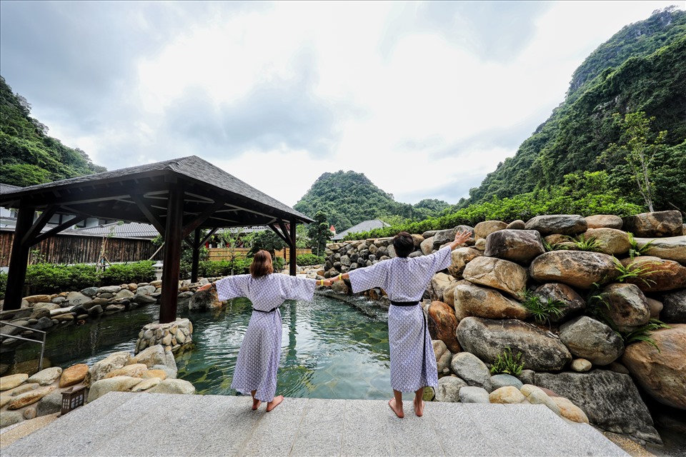 Yoko Onsen Quang Hanh