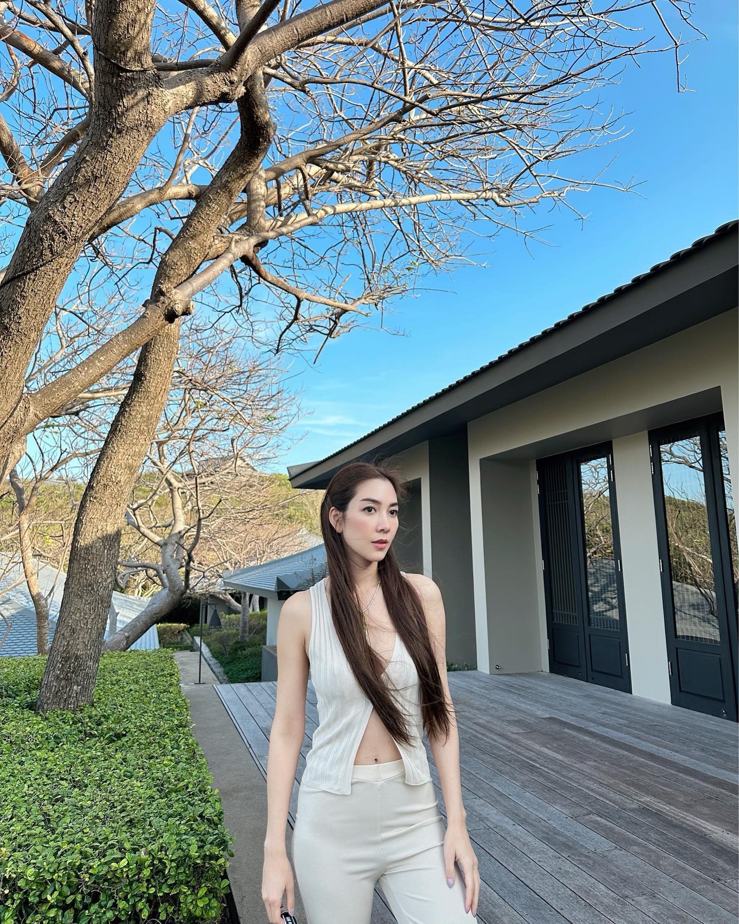 Vào ngày 4 tháng 3, nữ diễn viên Thái Lan nổi tiếng Woonsen Virithipa khoe ảnh chụp tại khu nghỉ dưỡng sang trọng ở Ninh Thuận. Ảnh: Facebook nhân vật