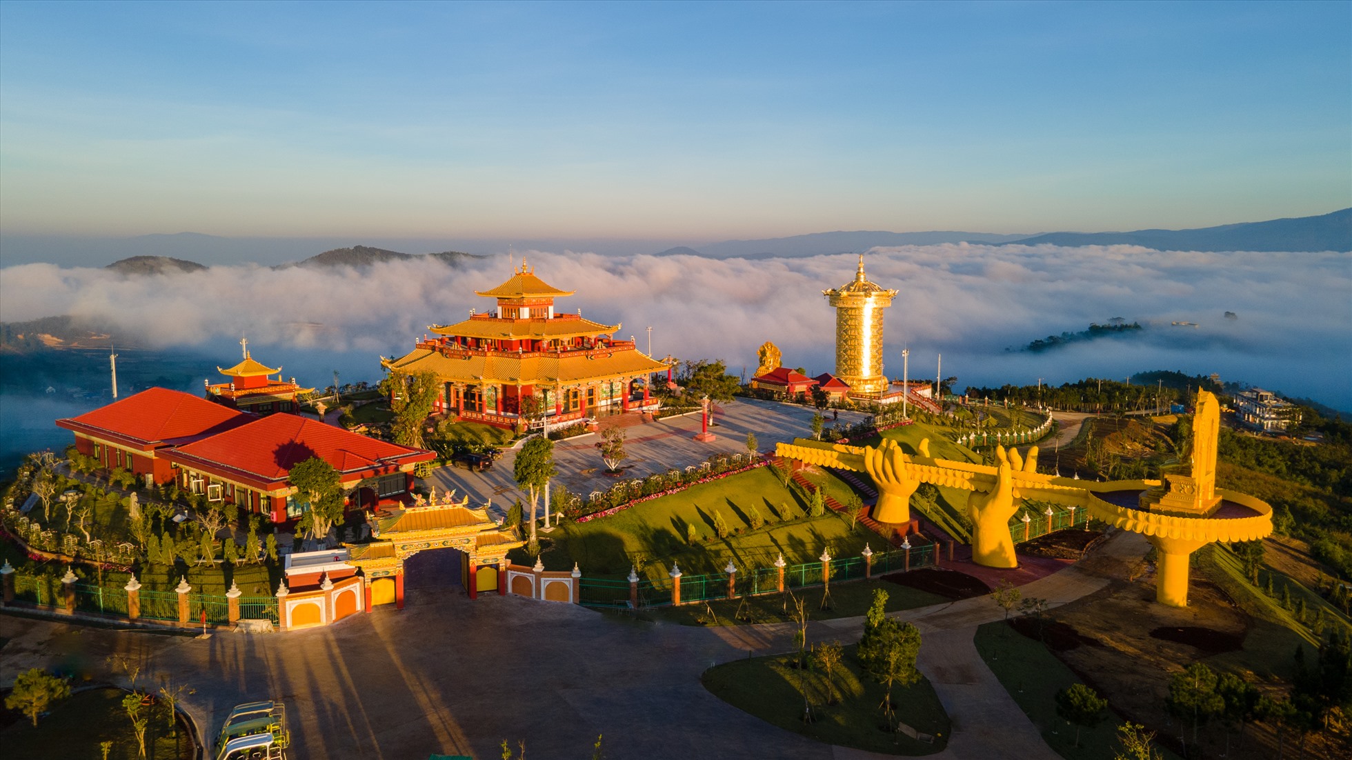 Khoảnh khắc đẹp trên Không gian văn hóa Tâm Linh Phật giáo Kim Cương.