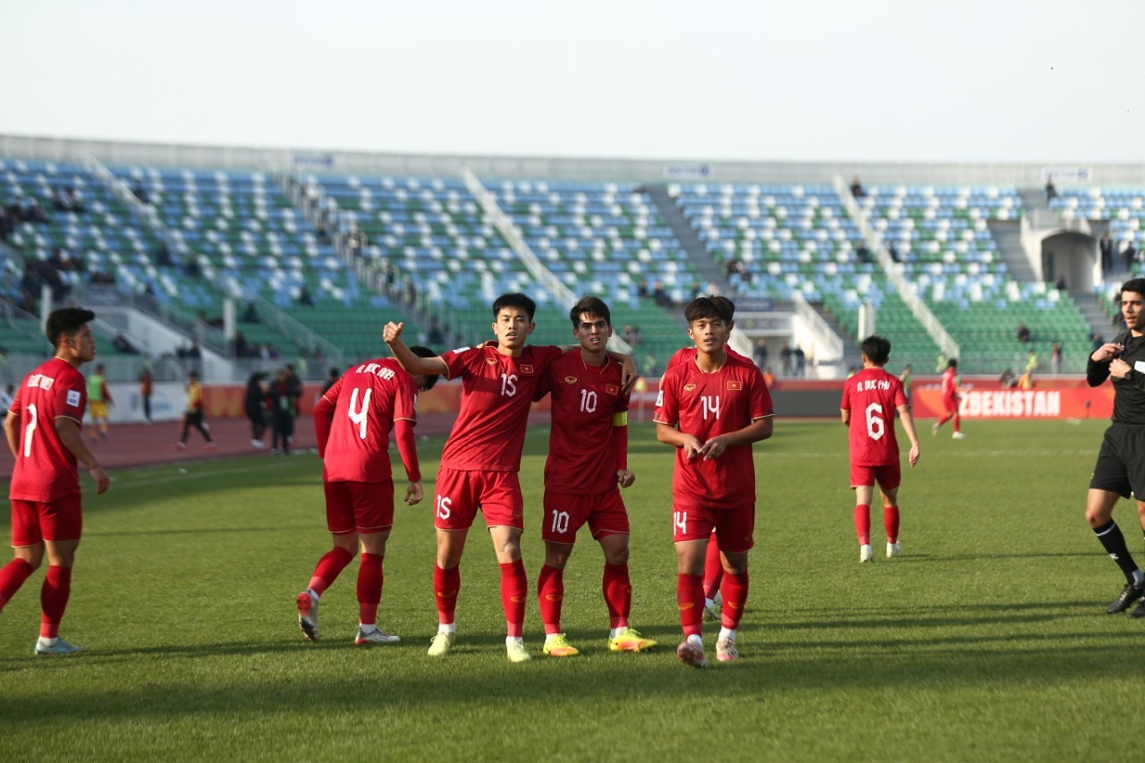 U20 Việt Nam gặp nhiều áp lực trước lượt trận cuối vòng bảng U20 Châu Á 2023 với đối thủ U20 Iran. Ảnh: VFF