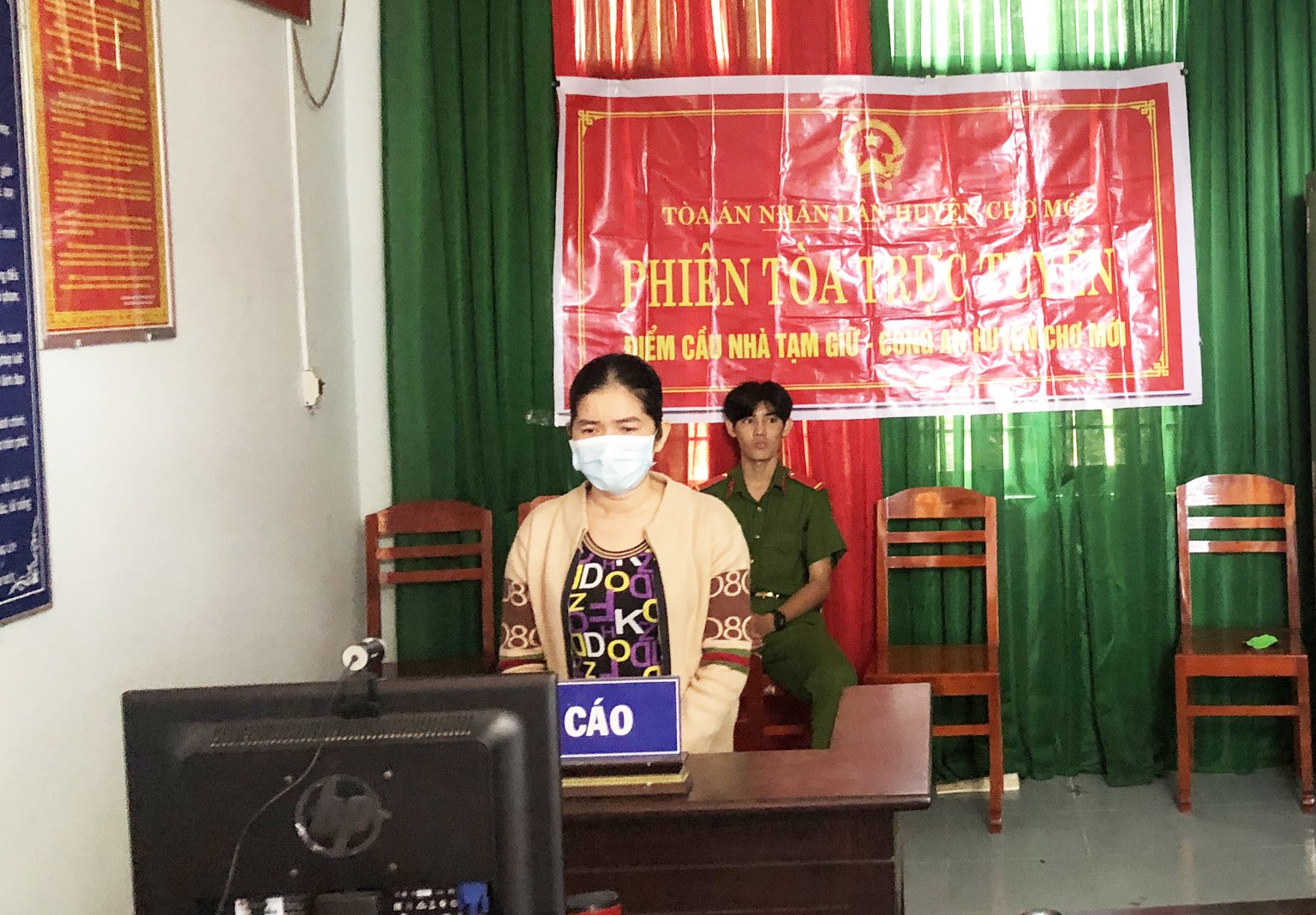 Đinh Thị Nhung bị tuyên phạt 7 năm tù giam về tội mua bán trái phép chất ma tuý. Ảnh: Nghiêm Túc