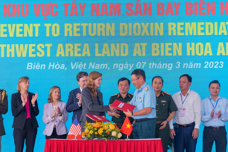 Mỹ chi 29 triệu USD cho công ty Việt Nam xử lý dioxin sân bay Biên Hòa
