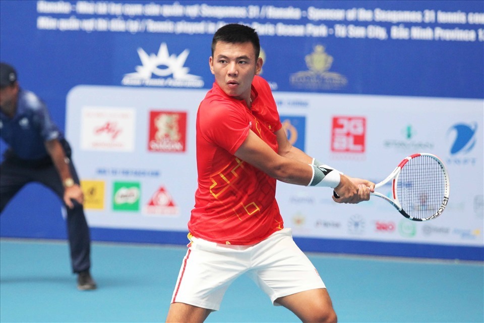 Tay vợt Lý Hoàng Nam trở lại đội tuyển quần vợt Việt Nam thi đấu tại SEA Games 32. Ảnh: Hải Nguyễn