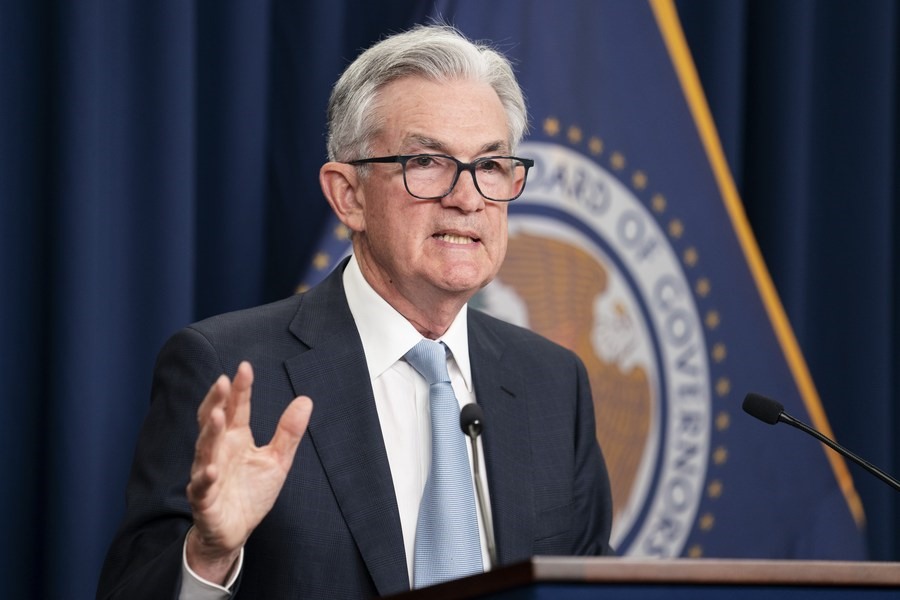 Chủ tịch FED Jerome Powell nhấn mạnh về khả năng tăng lãi suất. Ảnh: Xinhua