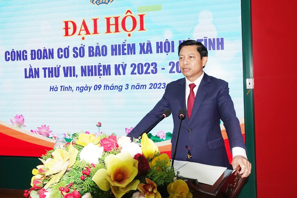 Ông Nguyễn Văn Đồng - Giám đốc BHXH tỉnh Hà Tĩnh phát biểu. Ảnh: Trần Tuấn.