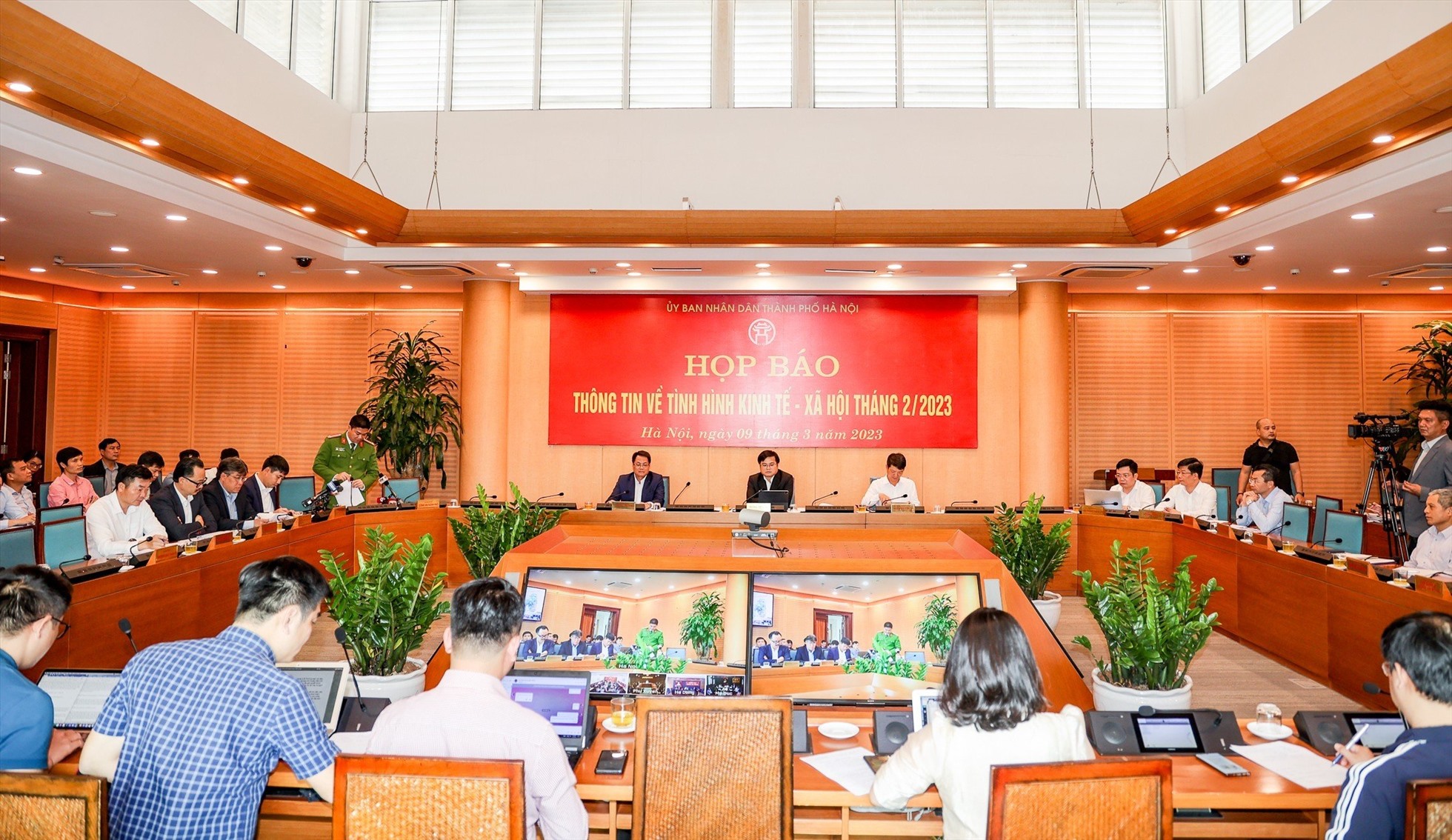 Toàn cảnh buổi họp báo của UBND thành phố Hà Nội. Ảnh: Phạm Đông