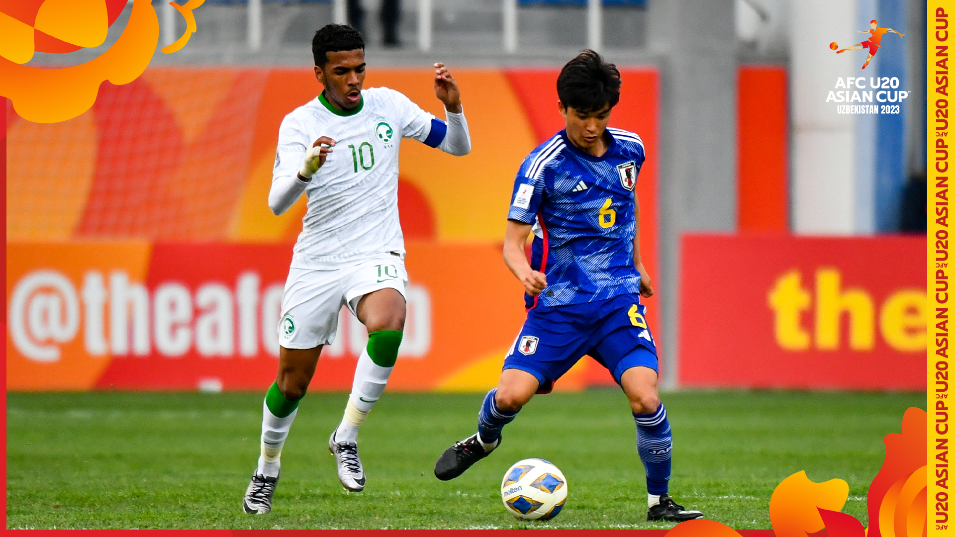 U20 Nhật Bản (áo xanh) dẫn đầu bảng D với 9 điểm thuyết phục. Ảnh: AFC