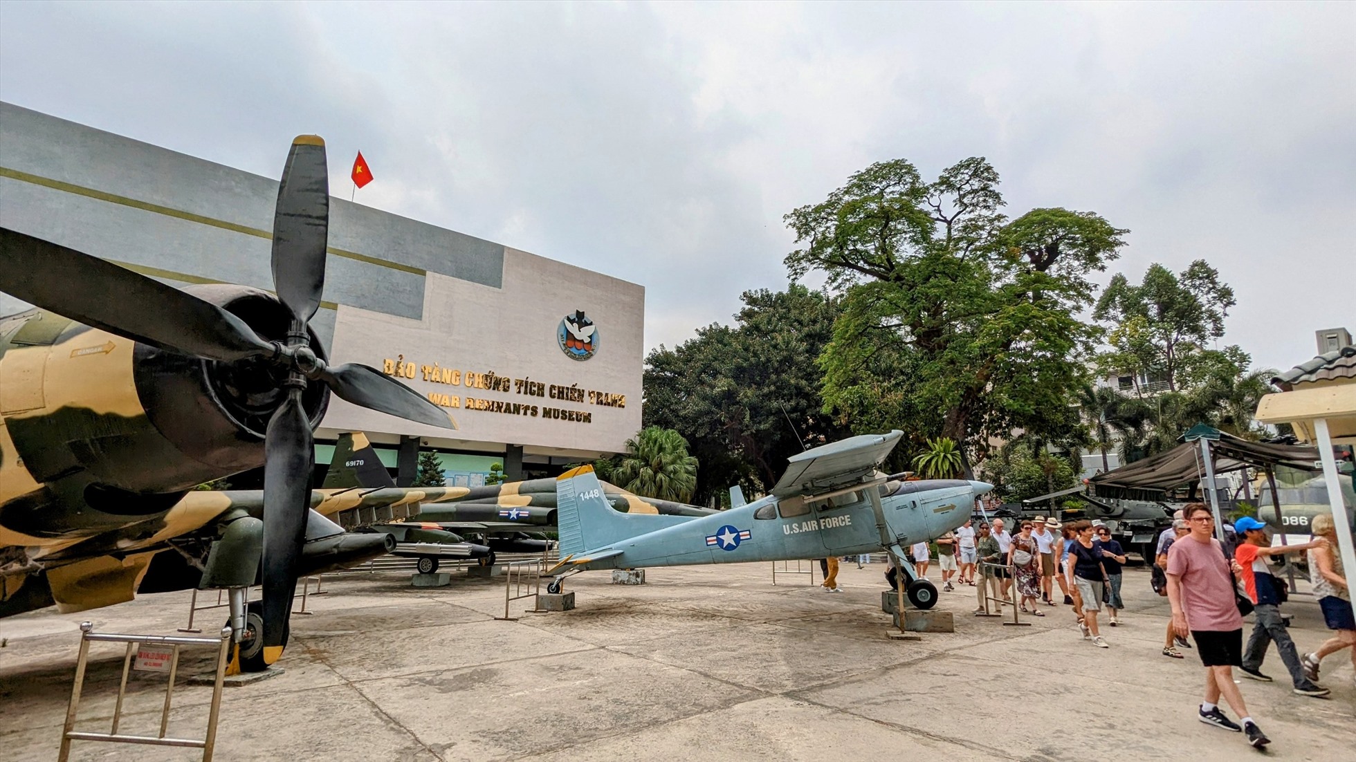 Mới đấy, trong báo cáo tổng hợp từ trang TripAdvisor, Google Reviews, Bảo tàng chứng tích chiến tranh tại TP Hồ Chí Minh đứng thứ 61 trong danh sách 99 điểm đến hấp dẫn du khách nhất thế giới và là đại diện duy nhất của Việt Nam góp mặt trong danh sách này.