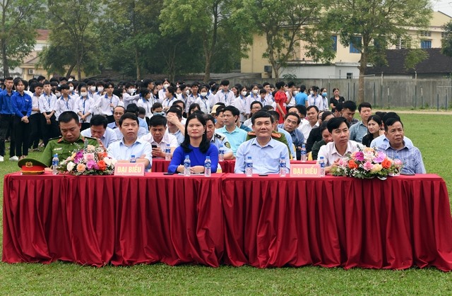 Các đại biểu tham dự lễ phát động. Ảnh: Quỳnh Trang