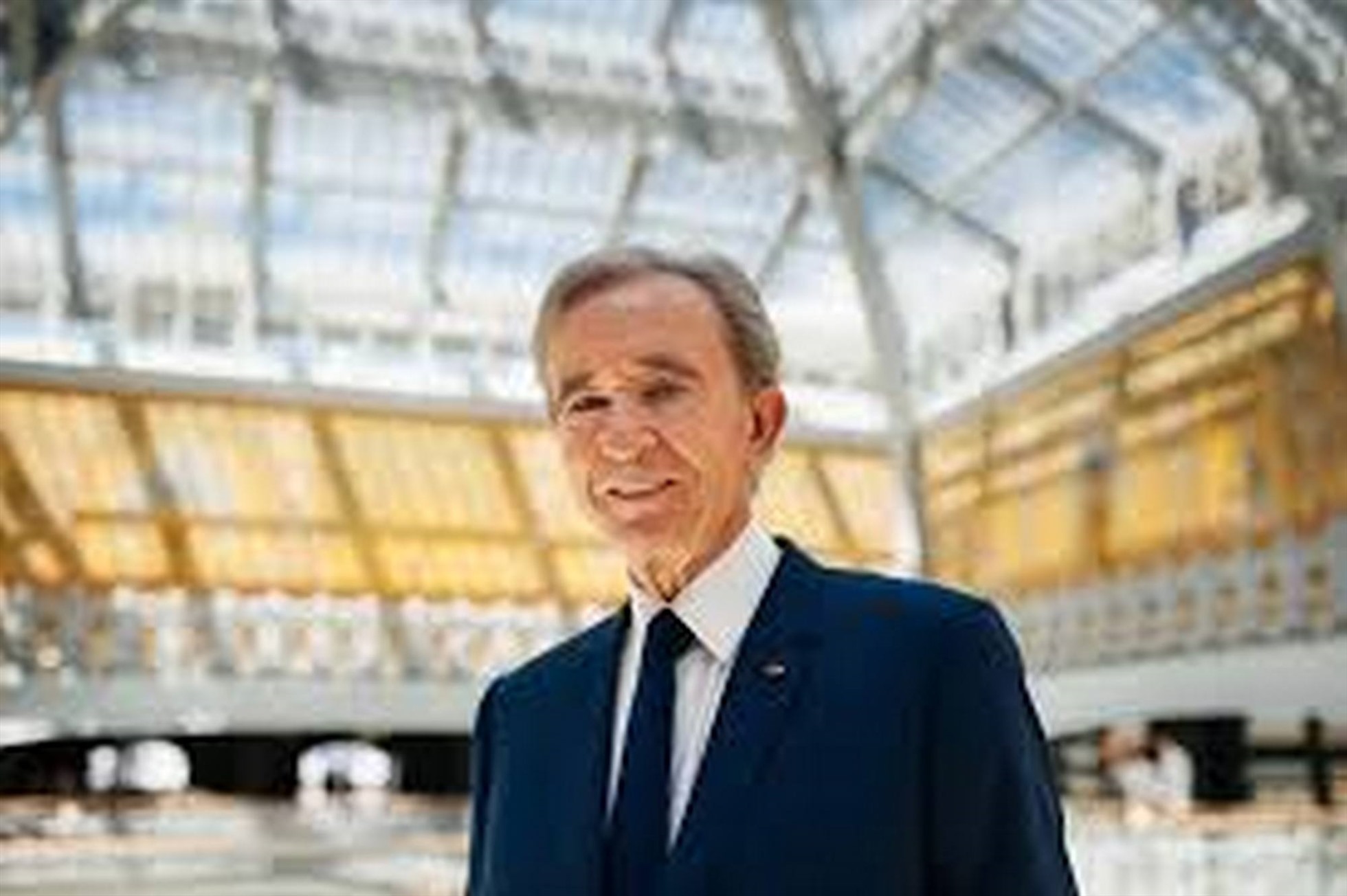 “Ông chủ” của LVMH là tỉ phú Bernard Arnault ở vị trí dẫn đầu và là người duy nhất có tài sản trên 200 tỉ USD trên bảng xếp hạng quốc tế. Ảnh: DN cung cấp