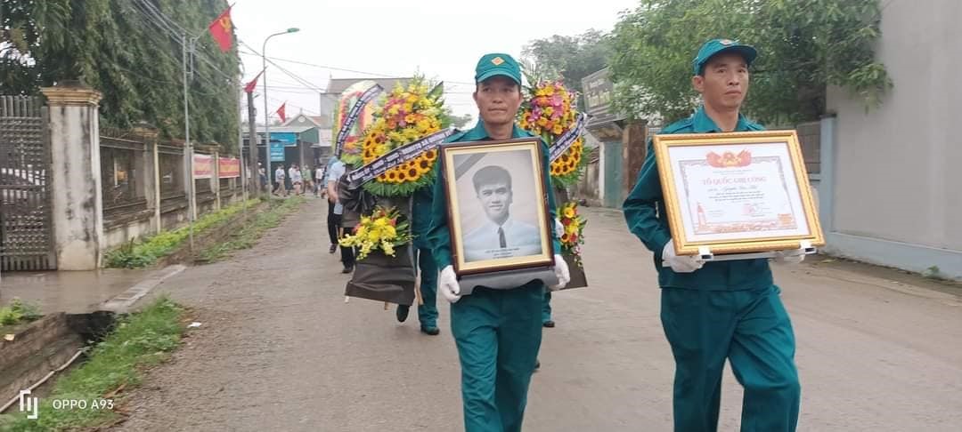 Lễ truy điệu liệt sĩ Nguyễn Văn Nhã. Ảnh: Quang Đại