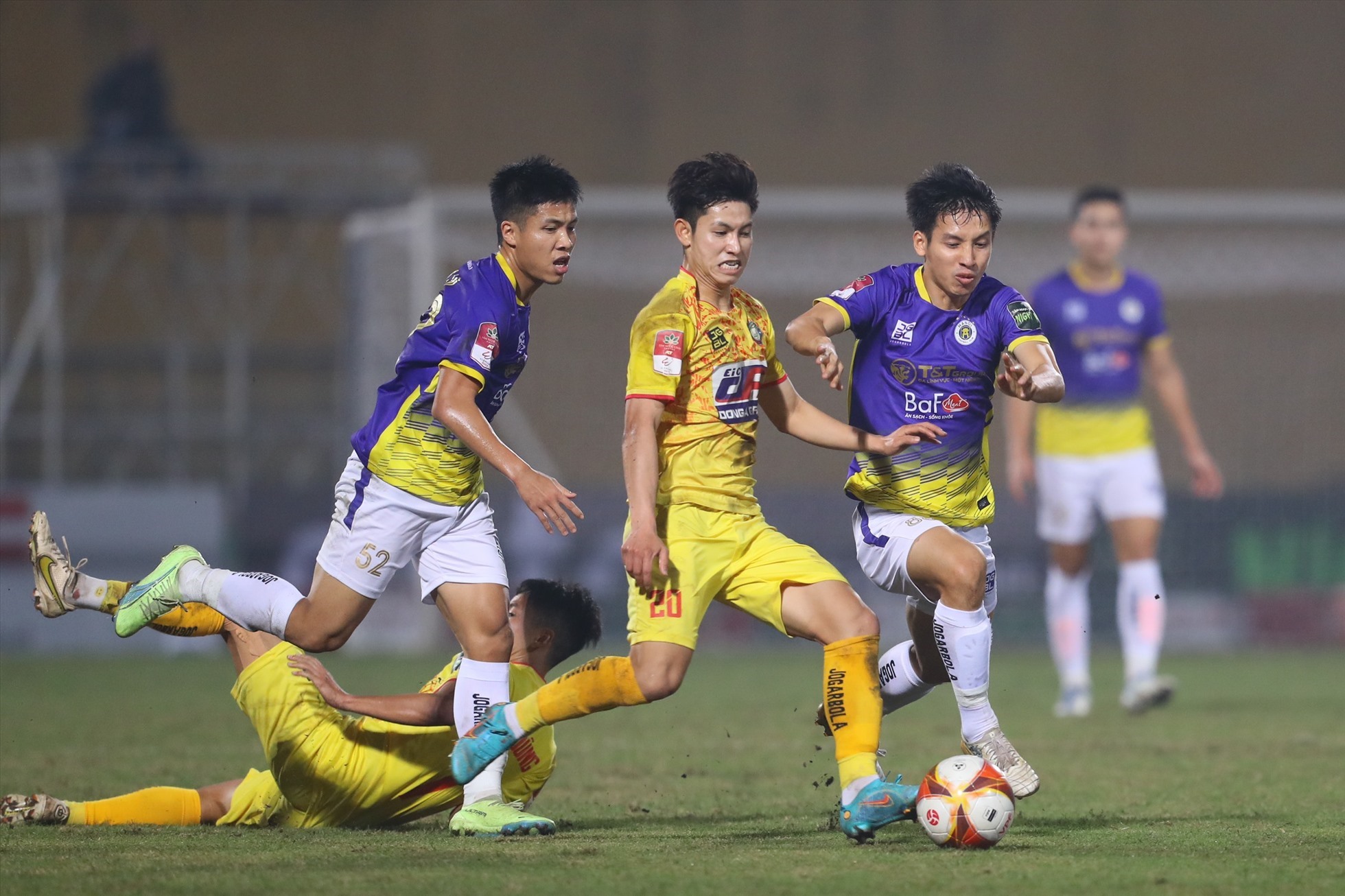 Thanh Hoá sẵn sàng cạnh tranh sòng phẳng với các đối thủ lớn tại V.League như câu lạc bộ Hà Nội. Ảnh: Minh Dân