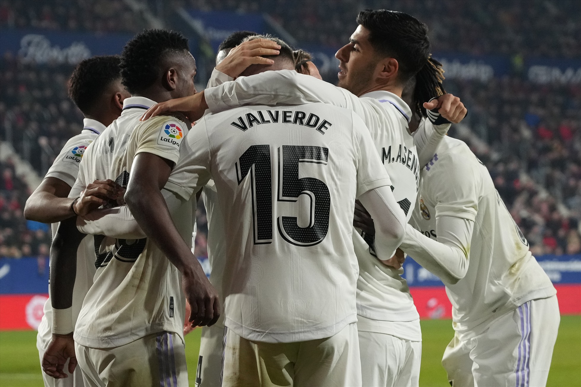 Real Madrid đang nắm chắc tấm vé bán kết trong tay. Ảnh: AFP