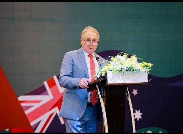 Bộ trưởng Thương mại và Du lịch Australia -Thượng nghị sĩ Don Farrell khẳng định: Tăng cường hợp tác với Việt Nam là một ưu tiên của Chính phủ Australia. Ảnh: Đức Trung