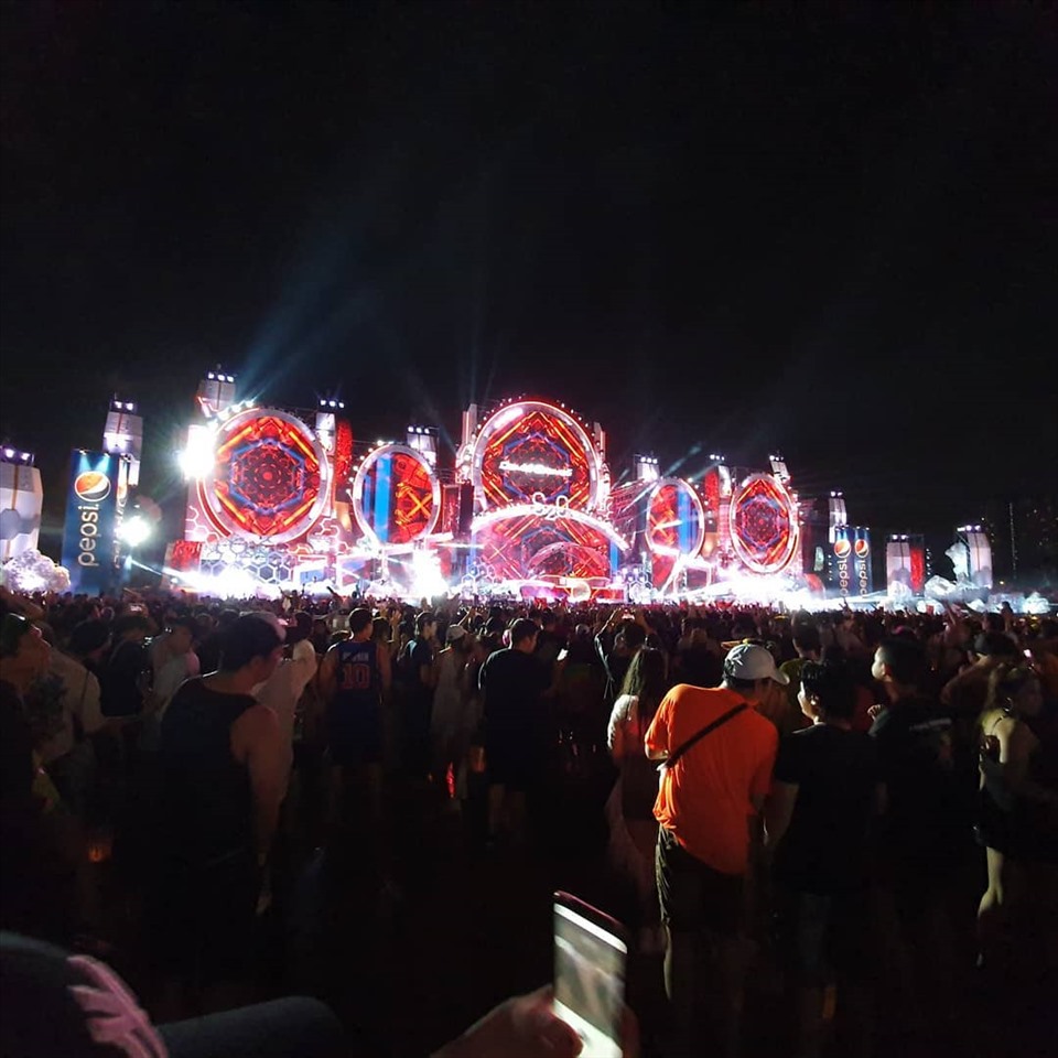 Bữa tiệc EDM trong dịp lễ Songkran. Ảnh: The Smart Local
