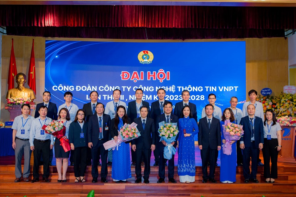 Ra mắt BCH Công đoàn VNPT-IT khóa II. Ảnh: Minh Hương