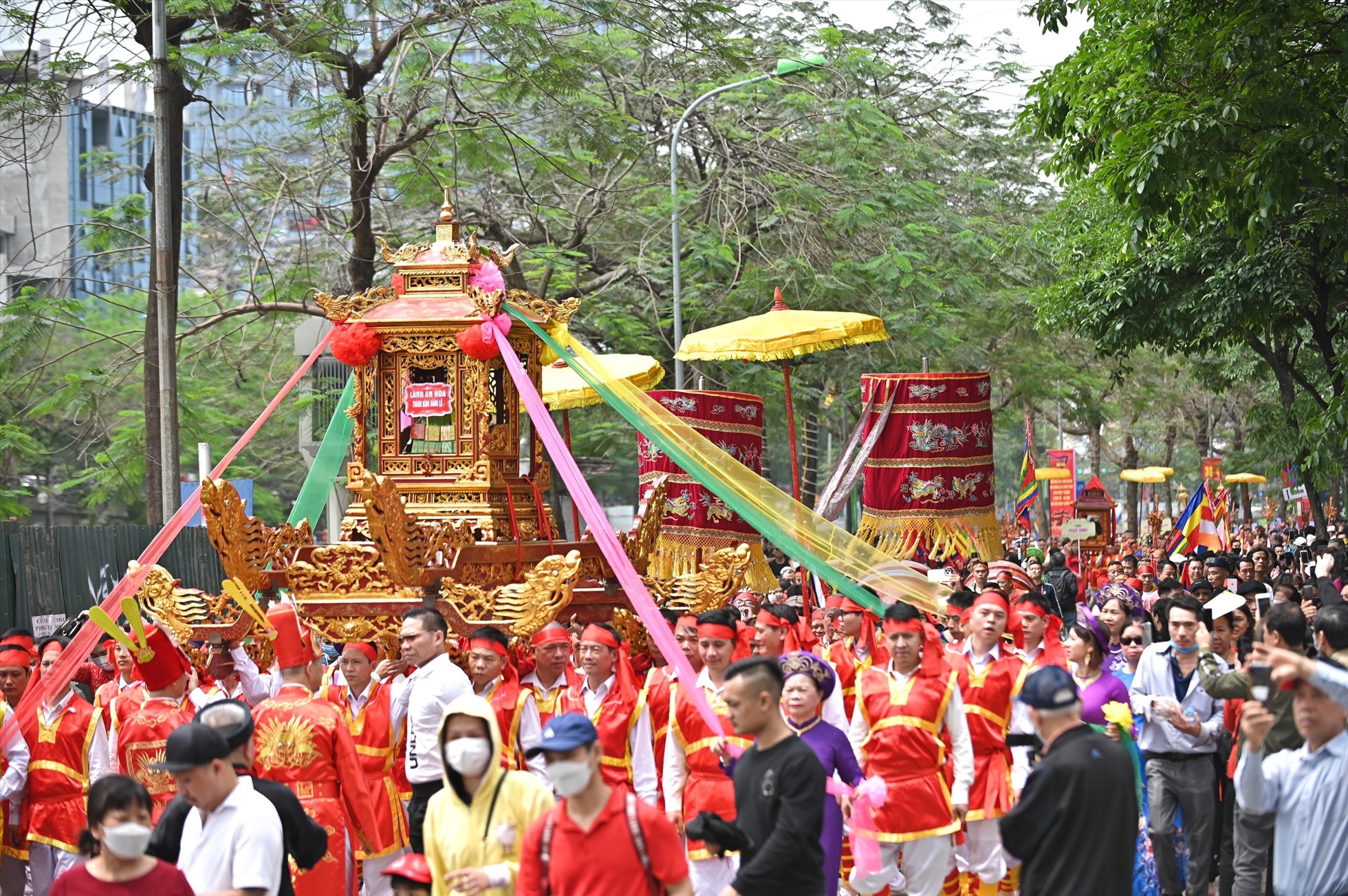 Lễ hội chùa Láng sẽ diễn ra từ ngày 25 đến 27.4.2023 (tức mùng 6 đến mùng 8 tháng Ba âm lịch). Ngày cuối cùng của lễ hội (mùng 8 tháng 3) sẽ là các hoạt động dâng hương, trò chơi dân gian.