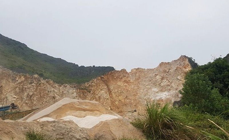 Mỏ đá của Công ty Hồng Ngọc (ở xã Hoàng Sơn, huyện Nông Cống). Ảnh: Minh Hoàng