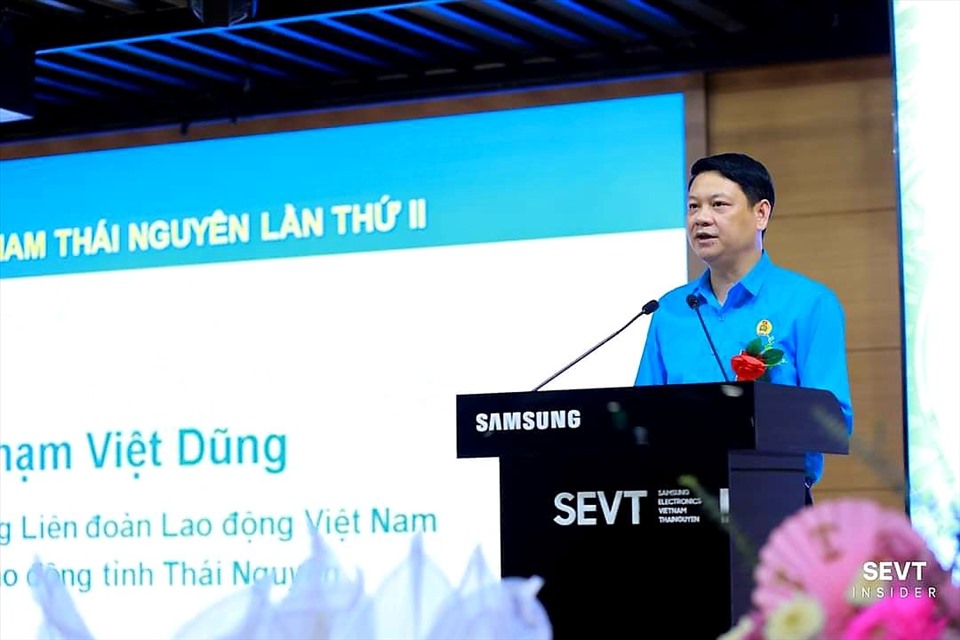 Ông Phạm Việt Dũng, Chủ tịch LĐLĐ tỉnh Thái Nguyên phát biểu tại đại hội. Ảnh: Hà Anh