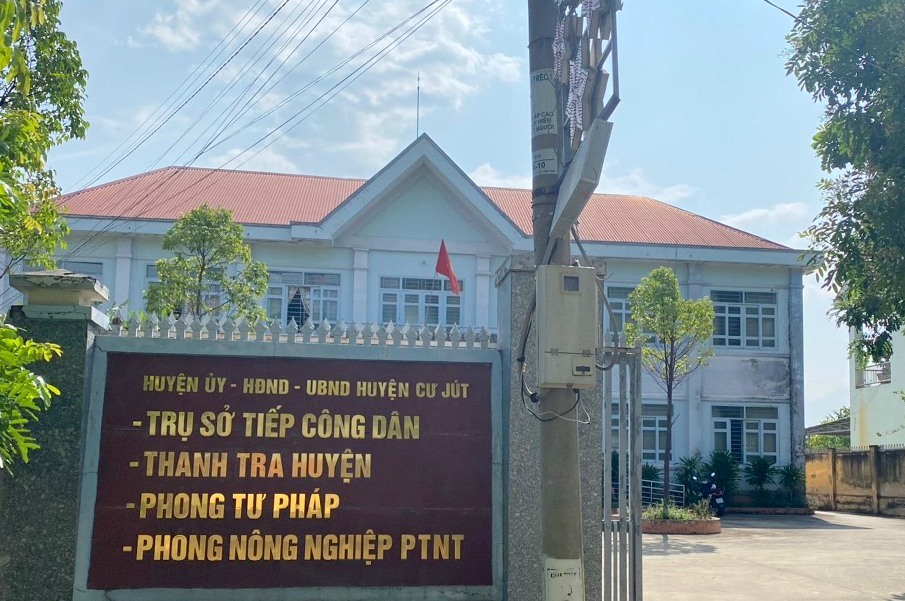 Phòng Tư pháp nằm trong trụ sở khu liên cơ quan huyện Cư Jút, nơi ông Lê Trong Tấn đang giữ chức vụ Trưởng phòng. Ảnh: Công Bắc