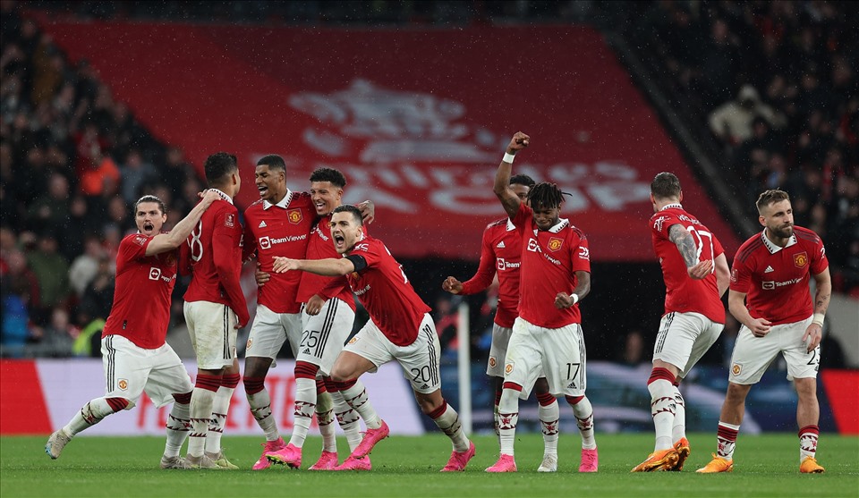 Man United đánh bại Brighton trên chấm luân lưu để đối đầu với Man City ở chung kết FA Cup.  Ảnh: AFP