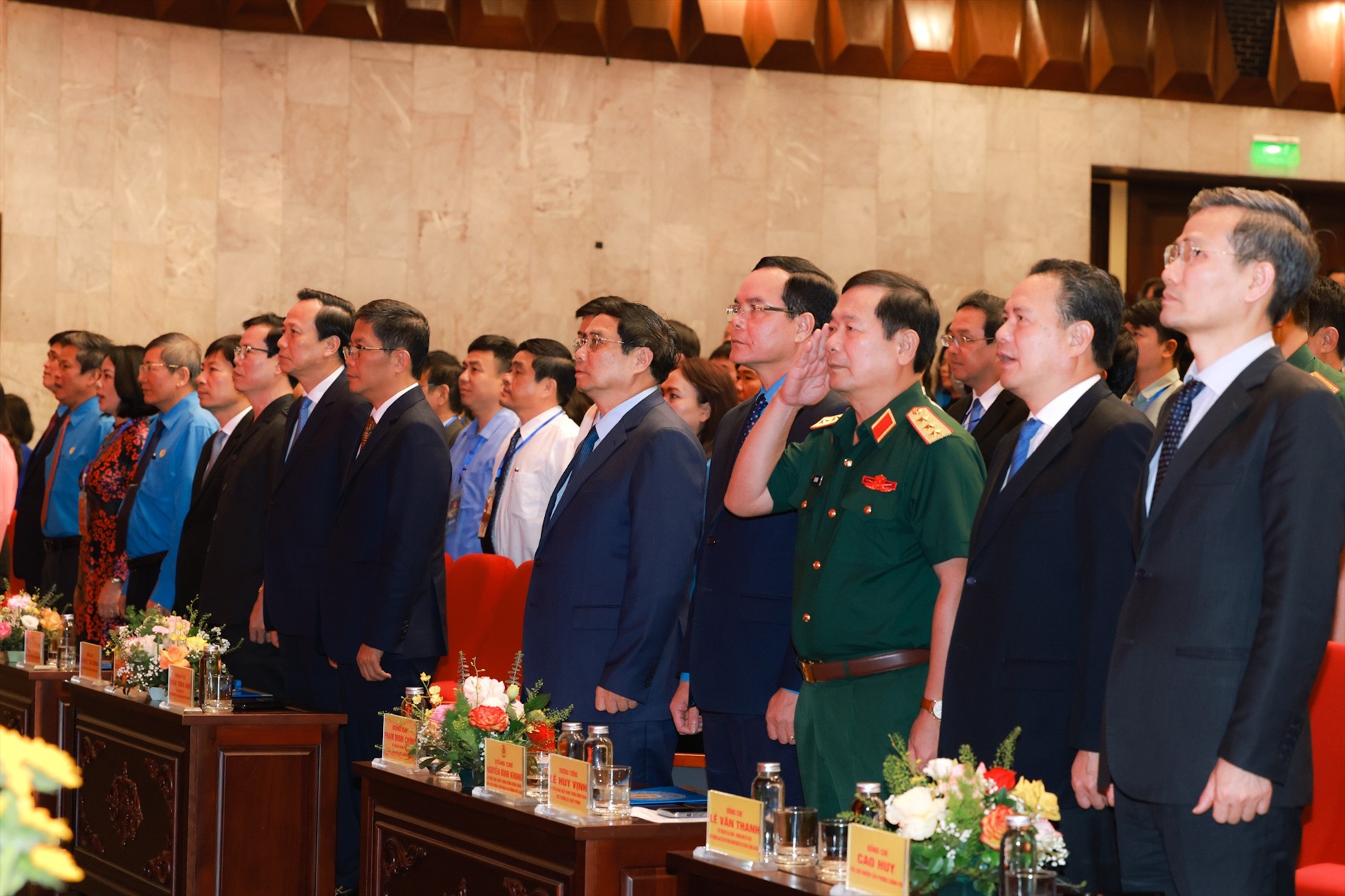 Lãnh đạo Đảng, Chính phủ nhà nước tham dự buổi lễ.